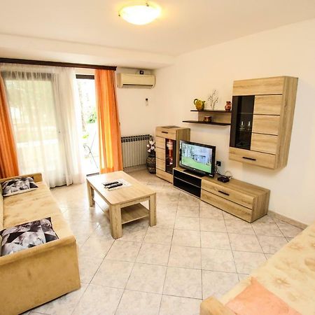 Appartamento Carolina 4 Seasons Porec Esterno foto