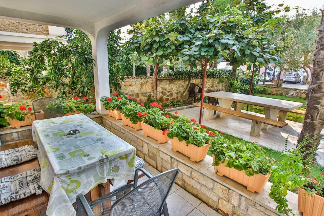 Appartamento Carolina 4 Seasons Porec Esterno foto